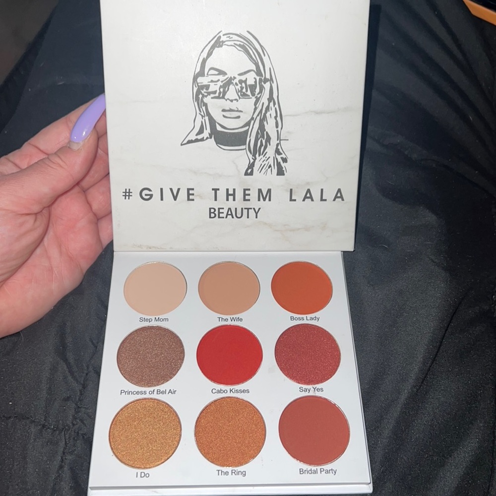 Brand new make up pallet
